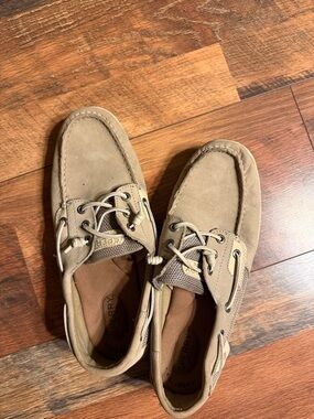 Sperry Men's Beige/Tan Suede Boat Shoes